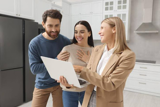 How to Become a Real Estate Professional in Ontario