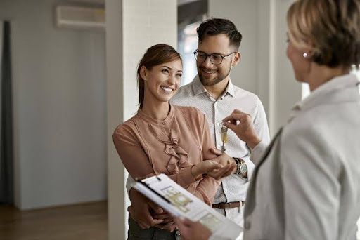 Why Choose Our Real Estate Broker Program?